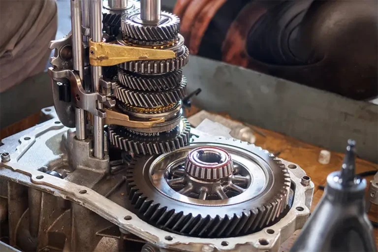 Transmission Vehicle Desmounting To Fix It